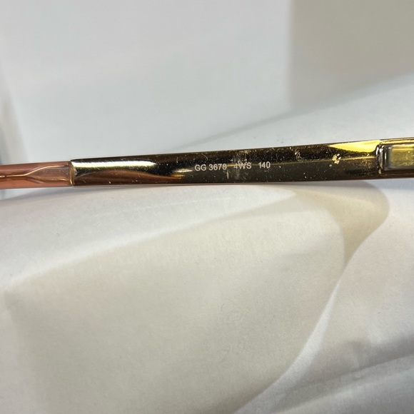 Gucci eyeglasses - Picture 3 of 3